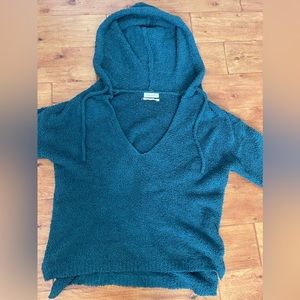 Urban outfitters turquoise pullover